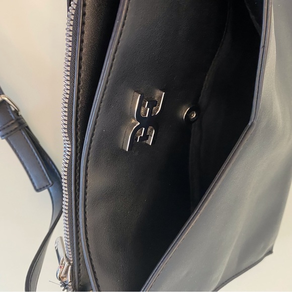 Sam Edelman | Black Vegan Leather Envelope Crossbody Bag - Picture 11 of 16